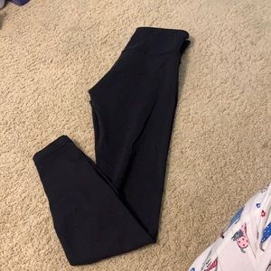 Black lululemon leggings